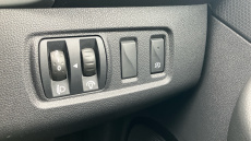 Renault Clio 0.9 TCE 90 Iconic 5dr Petrol Hatchback